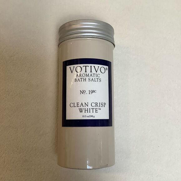 Votivo Bath Salts  CLEAN CRISP WHITE BATH SALTS Rare discontinued - Picture 1 of 5